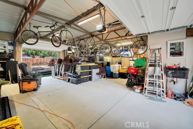 Detail Gallery Image 30 of 50 For 1059 Rambling, Simi Valley,  CA 93065 - 4 Beds | 3 Baths