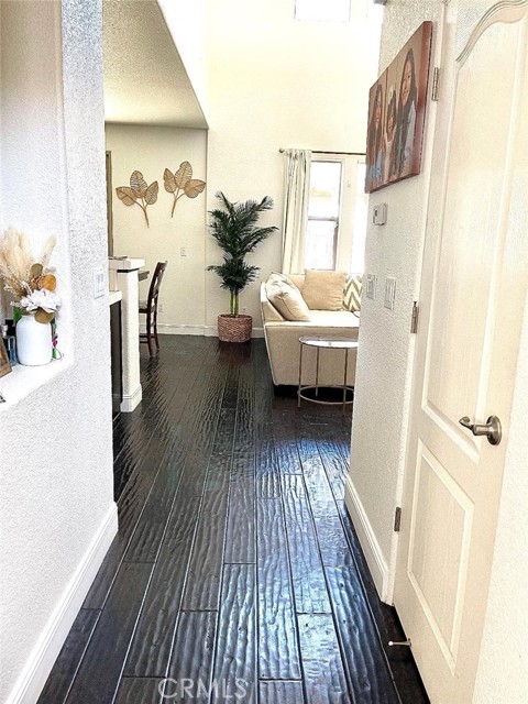 Detail Gallery Image 13 of 27 For 2001 Sola Ct, Atwater,  CA 95301 - 5 Beds | 3/1 Baths