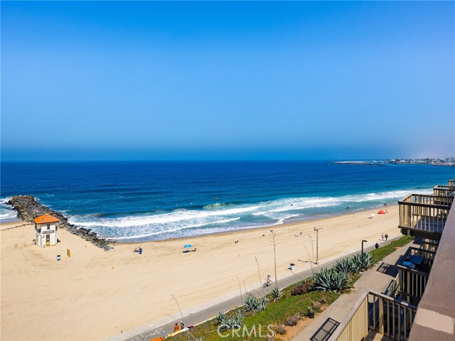 625 Esplanade, Redondo Beach, California 90277, 2 Bedrooms Bedrooms, 0 ,2 BathroomsBathrooms,Residential,For Sale,Esplanade,0,SB26109376