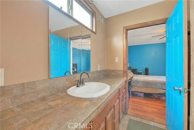 Detail Gallery Image 13 of 22 For 7024 Eton, Canoga Park,  CA 91303 - 2 Beds | 1 Baths