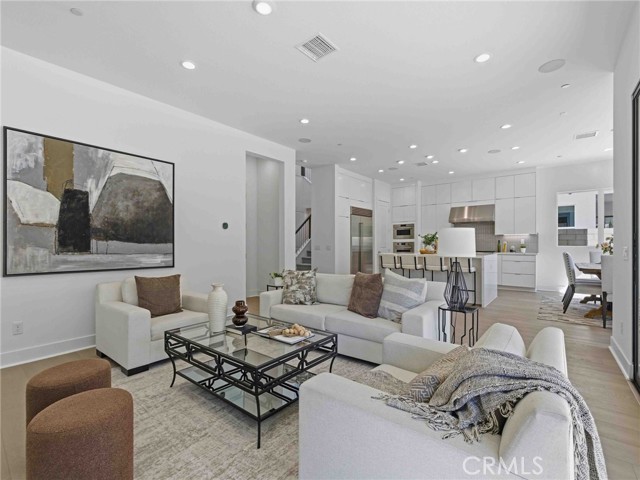 27627 Juniper Lane, Valencia CA: https://media.crmls.org/medias/913f22b0-39df-44d0-9830-73d32068c373.jpg