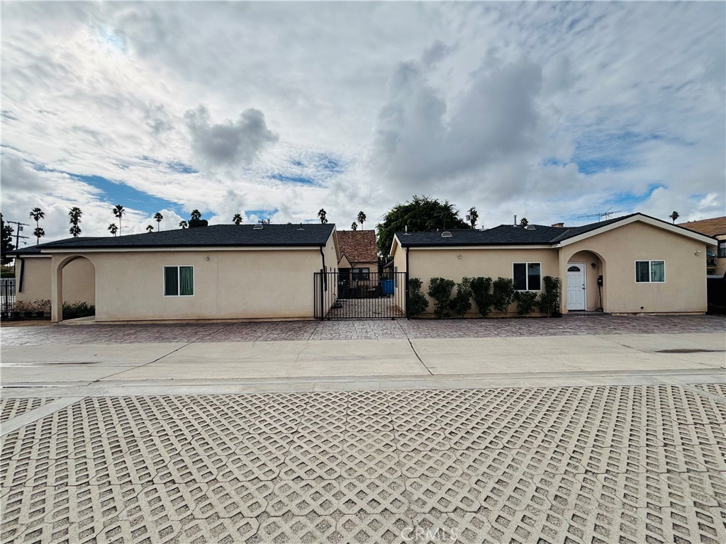 Duplex at 129 E N