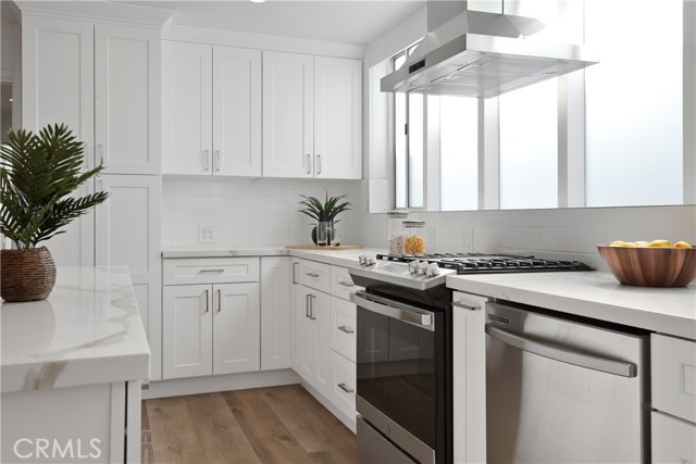 317 8th Street, Manhattan Beach, California 90266, 3 Bedrooms Bedrooms, ,3 BathroomsBathrooms,Residential,Sold,8th,SB22148792