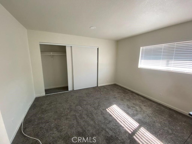 20381 Zuni Road, Apple Valley CA: https://media.crmls.org/medias/913f7060-1647-4a2c-bc40-55c3fead2b65.jpg