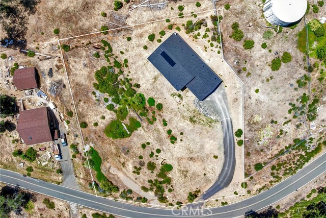 9781 Venturi Drive, Cobb CA: https://media.crmls.org/medias/913fc338-7c19-4743-ab8f-060f923d1d90.jpg