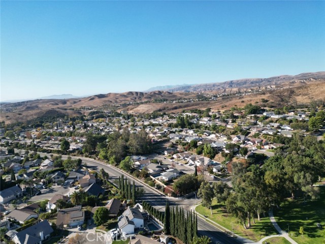 Detail Gallery Image 4 of 55 For 2738 Highgate Pl, Simi Valley,  CA 93065 - 4 Beds | 2 Baths