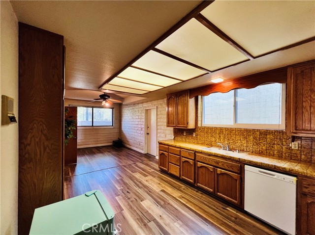 19901 Yorba Linda Blvd, Yorba Linda CA: https://media.crmls.org/medias/91411b4c-7a3b-454a-b97a-d4d50edd09be.jpg