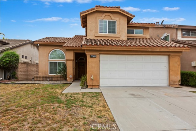 Detail Gallery Image 2 of 33 For 22509 Silver Dollar St, Corona,  CA 92883 - 3 Beds | 2/1 Baths
