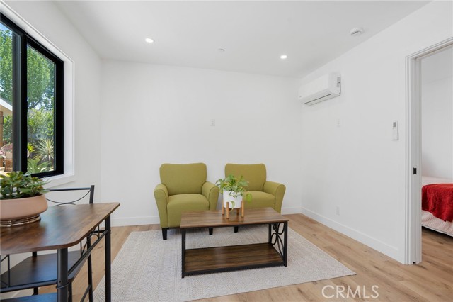 3189 S Bentley Avenue, Los Angeles CA: https://media.crmls.org/medias/91423c78-807c-47cb-9709-1e475c1be103.jpg