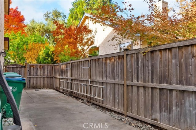 Detail Gallery Image 39 of 46 For 8 Heartwood Ct, Chico,  CA 95928 - 4 Beds | 2/1 Baths