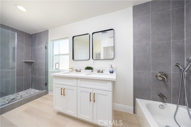 737 Lewis Street, Pomona CA: https://media.crmls.org/medias/9144402a-571b-485d-ae9a-4e9f7cebb661.jpg