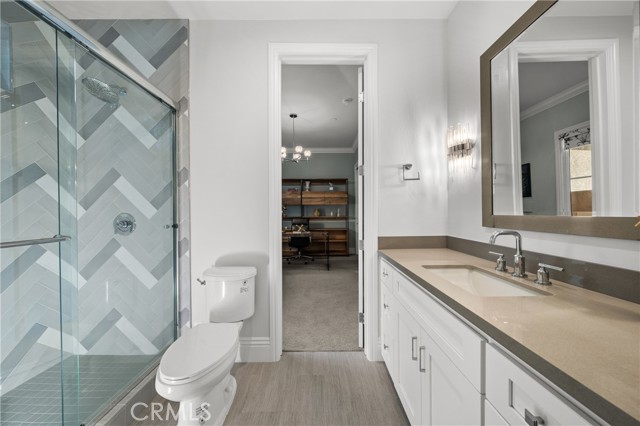 Image 29 of 47 For 6247 Ivar  