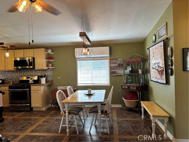 4060 Indian Peak Road, Mariposa CA: https://media.crmls.org/medias/91457d1d-33c3-4ee3-b2a0-8dedbc797a41.jpg