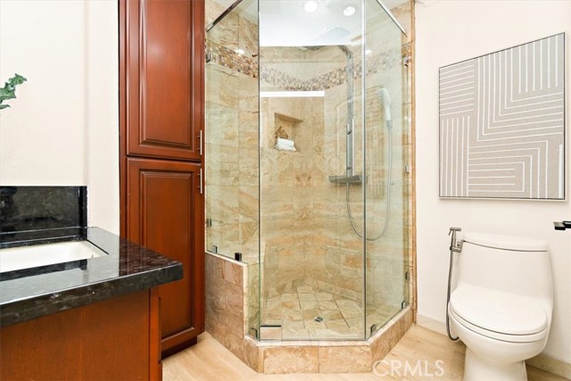 Image 17 of 43 For 23108 Los Codona Avenue