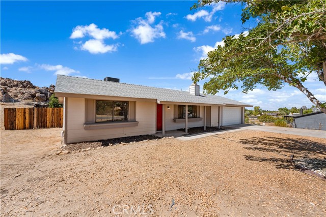 Detail Gallery Image 2 of 38 For 40107 173rd St, Palmdale,  CA 93591 - 3 Beds | 2 Baths