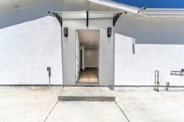7865 Chastain Avenue, Reseda CA: https://media.crmls.org/medias/9147d7ef-e1f7-43f0-b797-cd86f1cdbb96.jpg