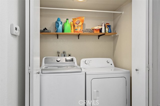 Detail Gallery Image 16 of 28 For 10393 E Briar Oaks Dr #D,  Stanton,  CA 90680 - 2 Beds | 2 Baths