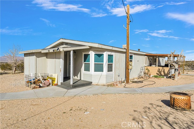 Detail Gallery Image 3 of 47 For 7780 Fairlane Rd, Lucerne Valley,  CA 92356 - 3 Beds | 2 Baths