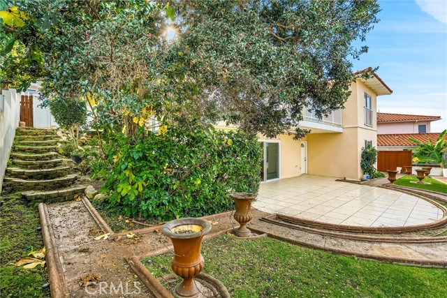 573 Via Almar, Palos Verdes Estates, California 90274, 4 Bedrooms Bedrooms, ,1 BathroomBathrooms,Residential,Sold,Via Almar,EV24000659