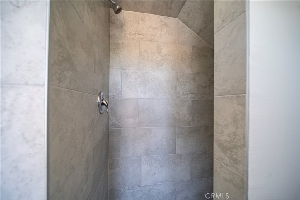 MLS #DW25116783 img 30