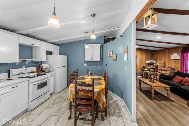 Detail Gallery Image 13 of 37 For 4139 Paramount #18,  Pico Rivera,  CA 90660 - 3 Beds | 1 Baths