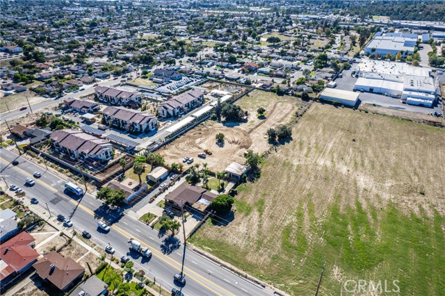 Detail Gallery Image 4 of 5 For 831 W Lugonia, Redlands,  CA 92374 - – Beds | – Baths