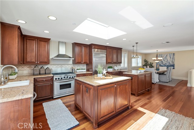 429 21st Place, Manhattan Beach, California 90266, 3 Bedrooms Bedrooms, ,3 BathroomsBathrooms,Residential,Sold,21st,SB22099322