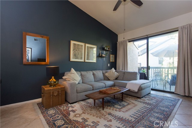 Detail Gallery Image 1 of 1 For 2510 W Macarthur Bld #H,  Santa Ana,  CA 92704 - 2 Beds | 2 Baths
