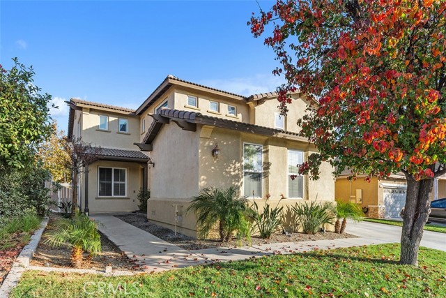 Detail Gallery Image 4 of 37 For 34132 Albacete Ave, Murrieta,  CA 92563 - 5 Beds | 4/1 Baths