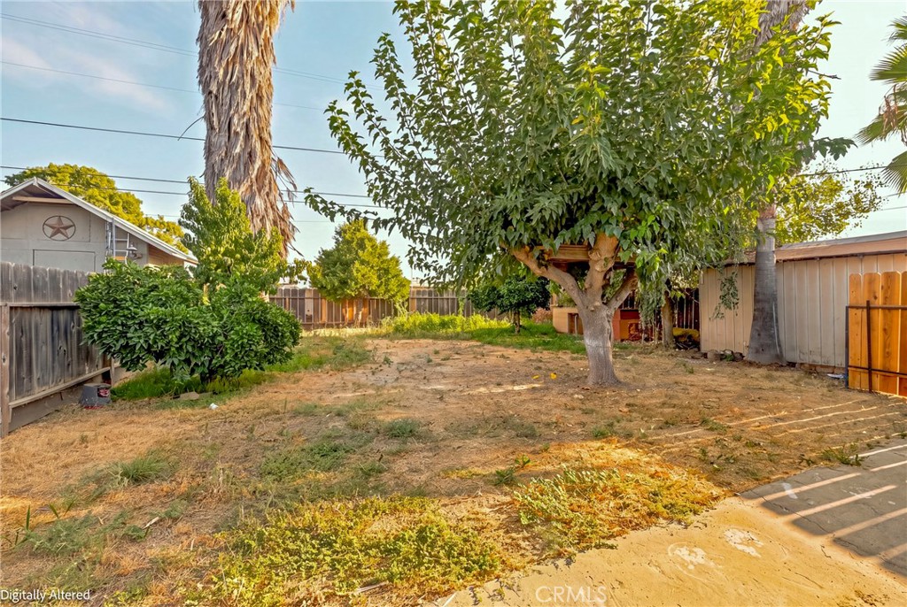 https://media.crmls.org/medias/914baa8f-d7a3-474d-a91a-b49261648cf2.jpg?preset=X-Large