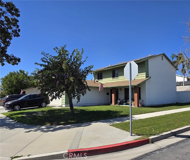 Detail Gallery Image 2 of 19 For 3151 E Radcliffe, Anaheim,  CA 92806 - 4 Beds | 2/1 Baths