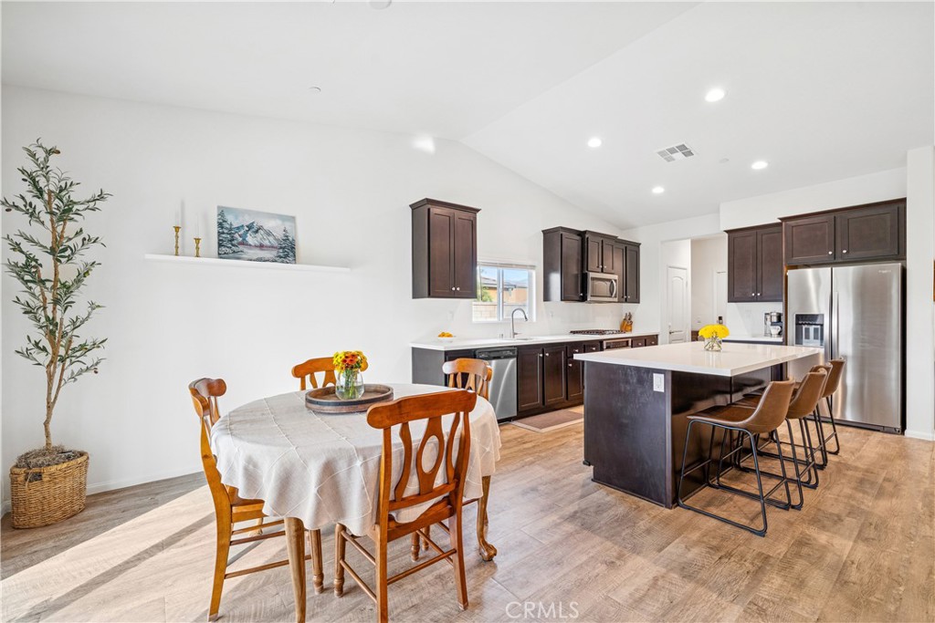 MLS #OC25259343 image #8