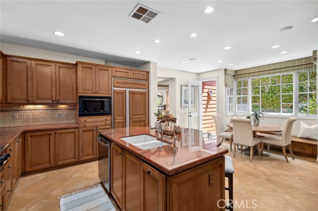 101 Old Course Drive, Newport Beach CA: https://media.crmls.org/medias/914c9c78-9e89-4b4c-9950-8fb9ab348624.jpg
