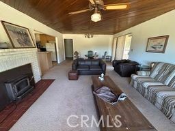 https://media.crmls.org/medias/914ca696-0379-46e6-b46e-cd2d5980b622.jpg?preset=X-Large