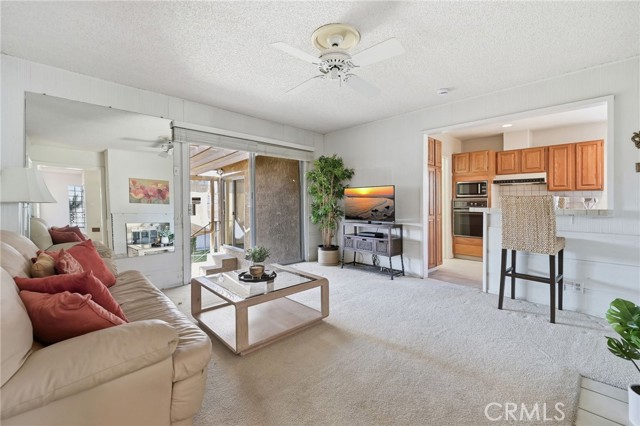Detail Gallery Image 18 of 47 For 421 Sycamore Avenue, Brea,  CA 92821 - 2 Beds | 2 Baths