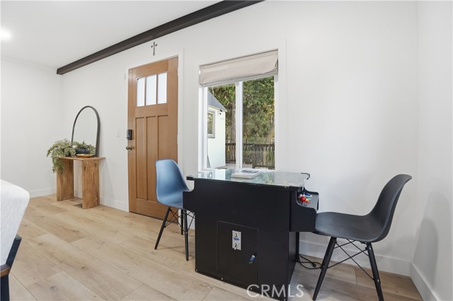 Detail Gallery Image 13 of 64 For 27981 Lakes Edge Rd, Lake Arrowhead,  CA 92352 - 4 Beds | 4/1 Baths