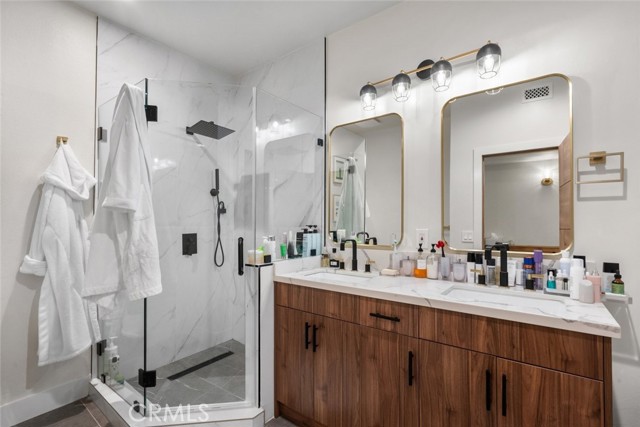 Detail Gallery Image 21 of 29 For 9000 Cynthia St #302,  West Hollywood,  CA 90069 - 2 Beds | 2 Baths