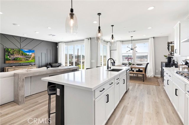 39463 Dayspring Way, Temecula CA: https://media.crmls.org/medias/914dee74-9580-424f-8a41-1944fadcce52.jpg