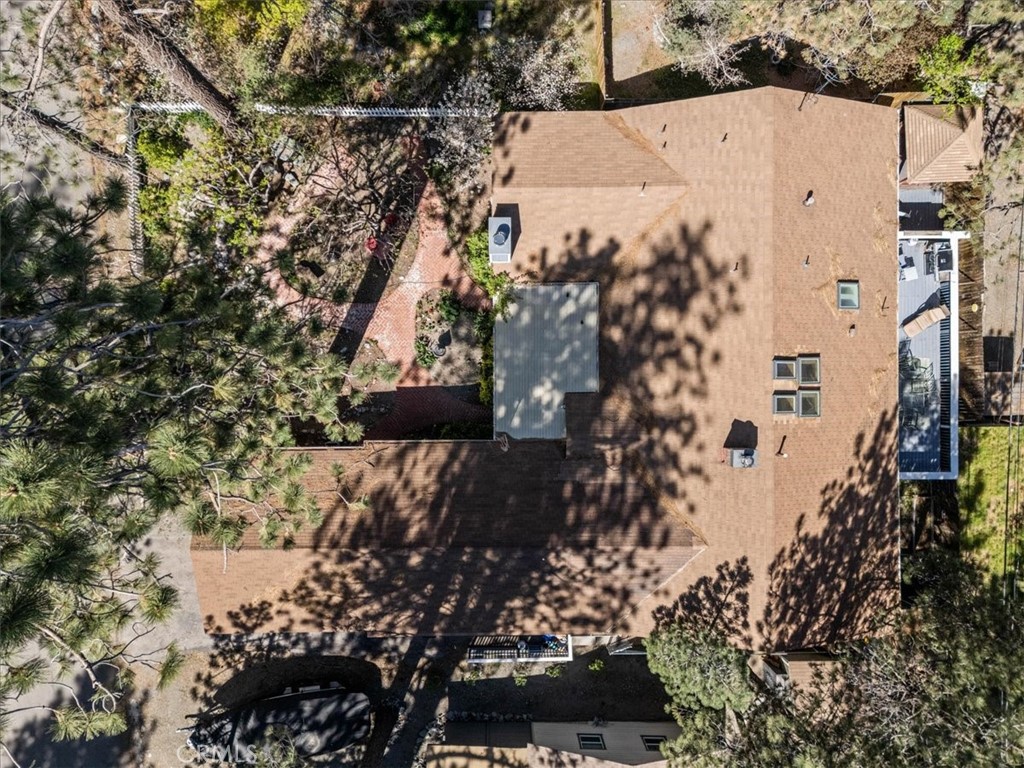 https://media.crmls.org/medias/914e8c48-9f54-4a07-8d3a-8b9cd72968d0.jpg?preset=X-Large