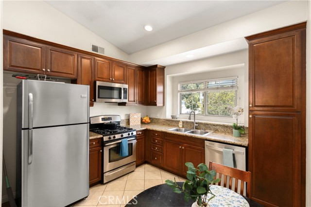 Detail Gallery Image 7 of 22 For 23412 Pacific Park 7c,  Aliso Viejo,  CA 92656 - 1 Beds | 1 Baths