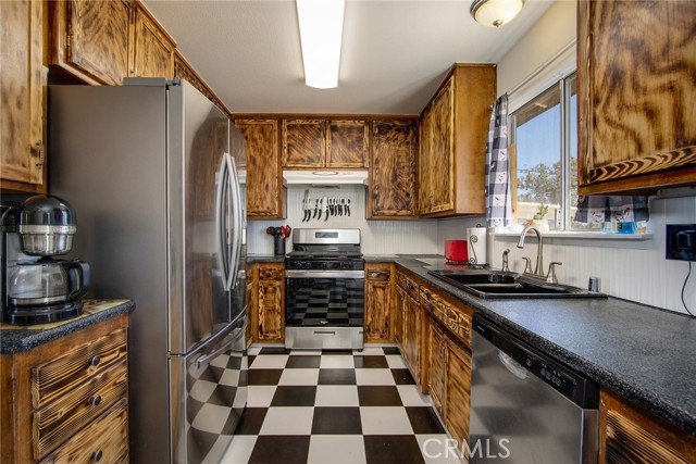 7103 Hanford Avenue, Yucca Valley CA: https://media.crmls.org/medias/914f2f46-4f9f-4416-aaac-c6dc44ea9172.jpg