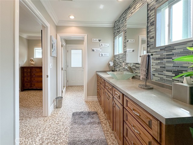 Detail Gallery Image 35 of 52 For 22631 Kathryn Ave, Torrance,  CA 90505 - 4 Beds | 2 Baths