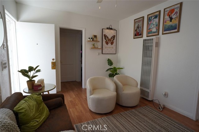 Detail Gallery Image 5 of 17 For 9719 Belmont 1/4 St, Bellflower,  CA 90706 - 1 Beds | 1 Baths