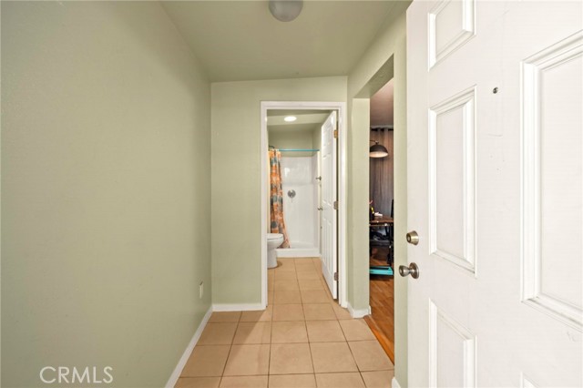 Detail Gallery Image 11 of 41 For 818 W 65th, Los Angeles,  CA 90044 - – Beds | – Baths