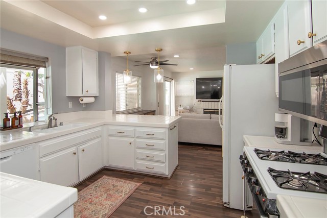 Detail Gallery Image 13 of 38 For 1770 Mojave View Cir, Corona,  CA 92882 - 3 Beds | 2/1 Baths