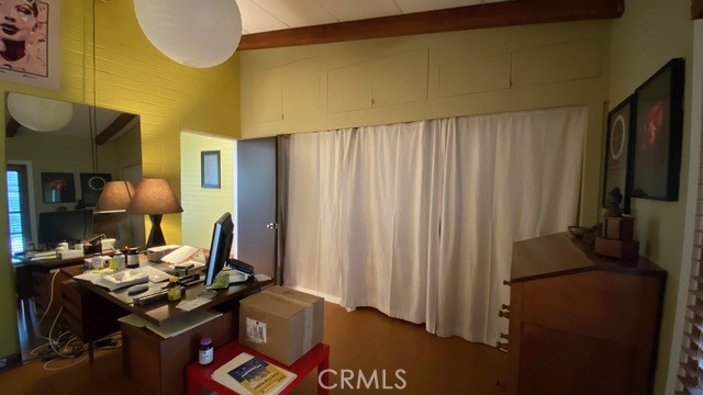 https://media.crmls.org/medias/9150bdf4-38e9-41e6-a2d2-c2d4babae63d.jpg?preset=X-Large