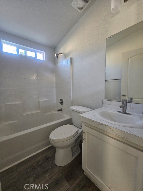 350 San Jacinto Avenue, Perris CA: https://media.crmls.org/medias/9150cd46-8ced-4298-a6ef-2f49b9239238.jpg
