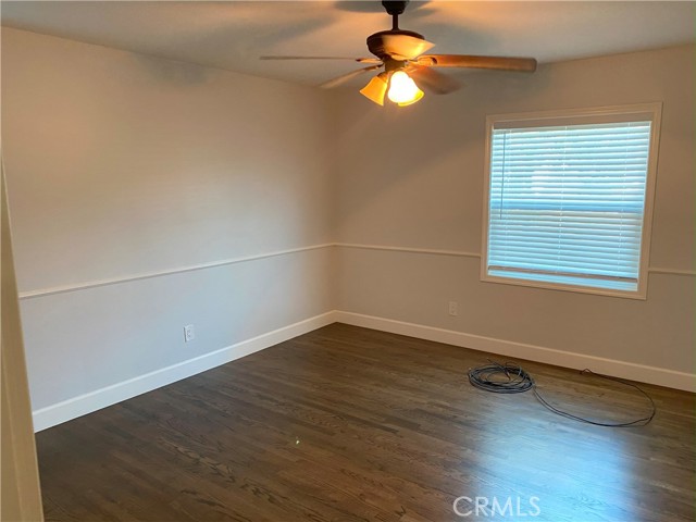 341 N Pine Street, Orange CA: https://media.crmls.org/medias/9150edc7-afbf-4d9e-a8fb-107fb6b499fc.jpg