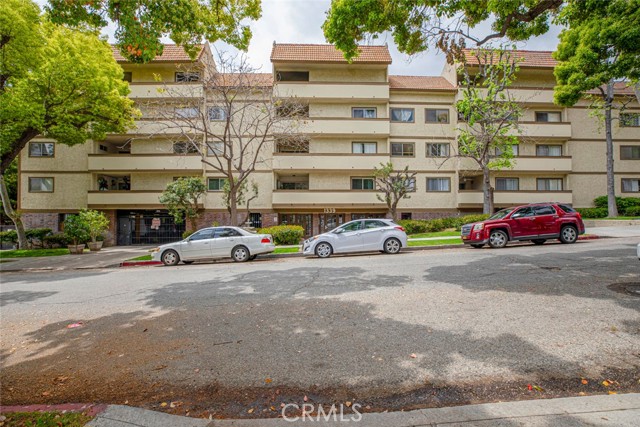 Detail Gallery Image 1 of 36 For 1339 N Columbus Ave #301,  Glendale,  CA 91202 - 1 Beds | 1 Baths