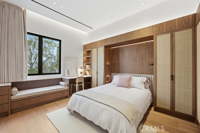 101 N Poinsettia Avenue, Manhattan Beach CA: https://media.crmls.org/medias/915170d9-d511-496c-9745-286d46302844.jpg